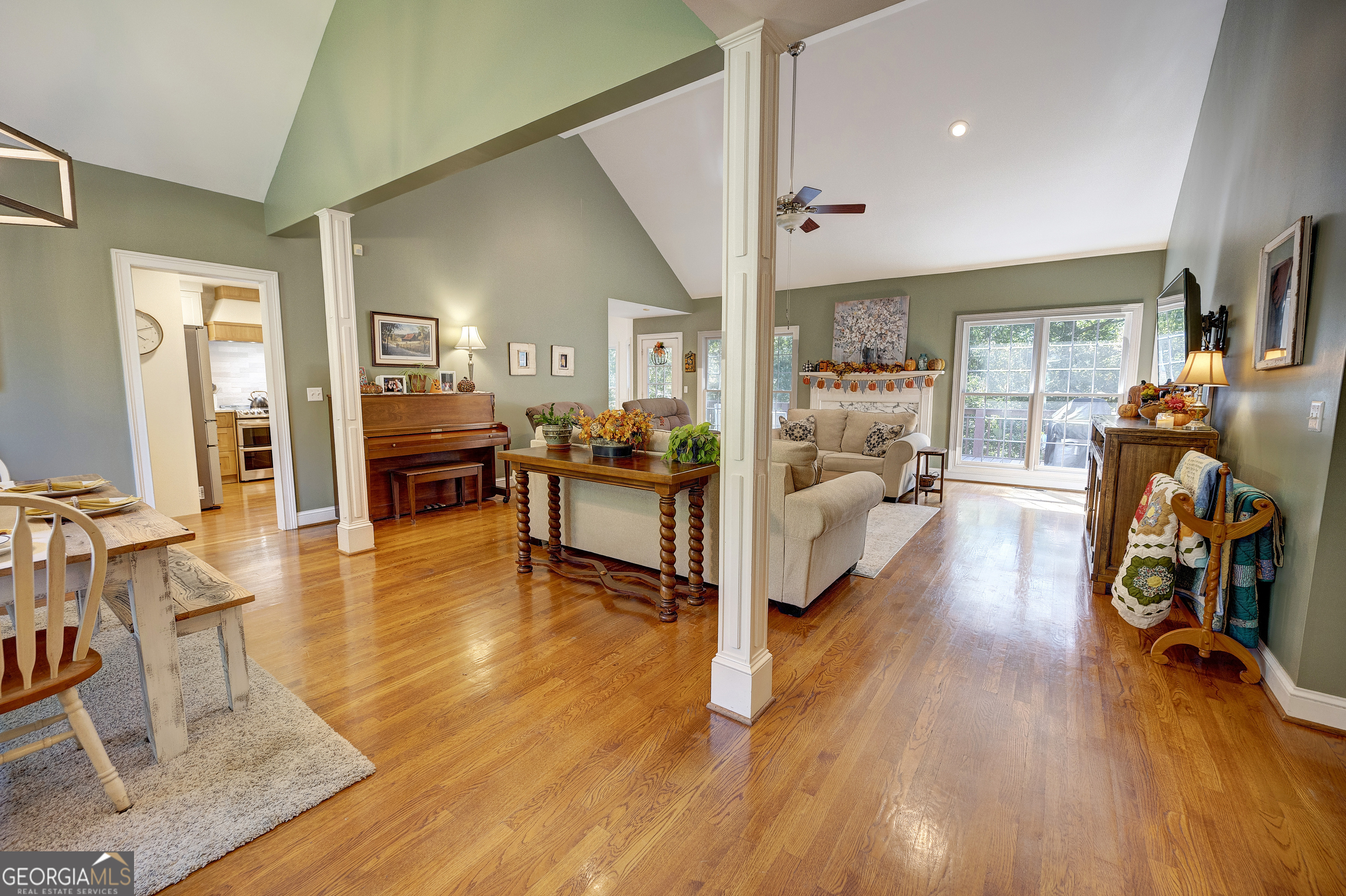 175 Thornwood DR SE