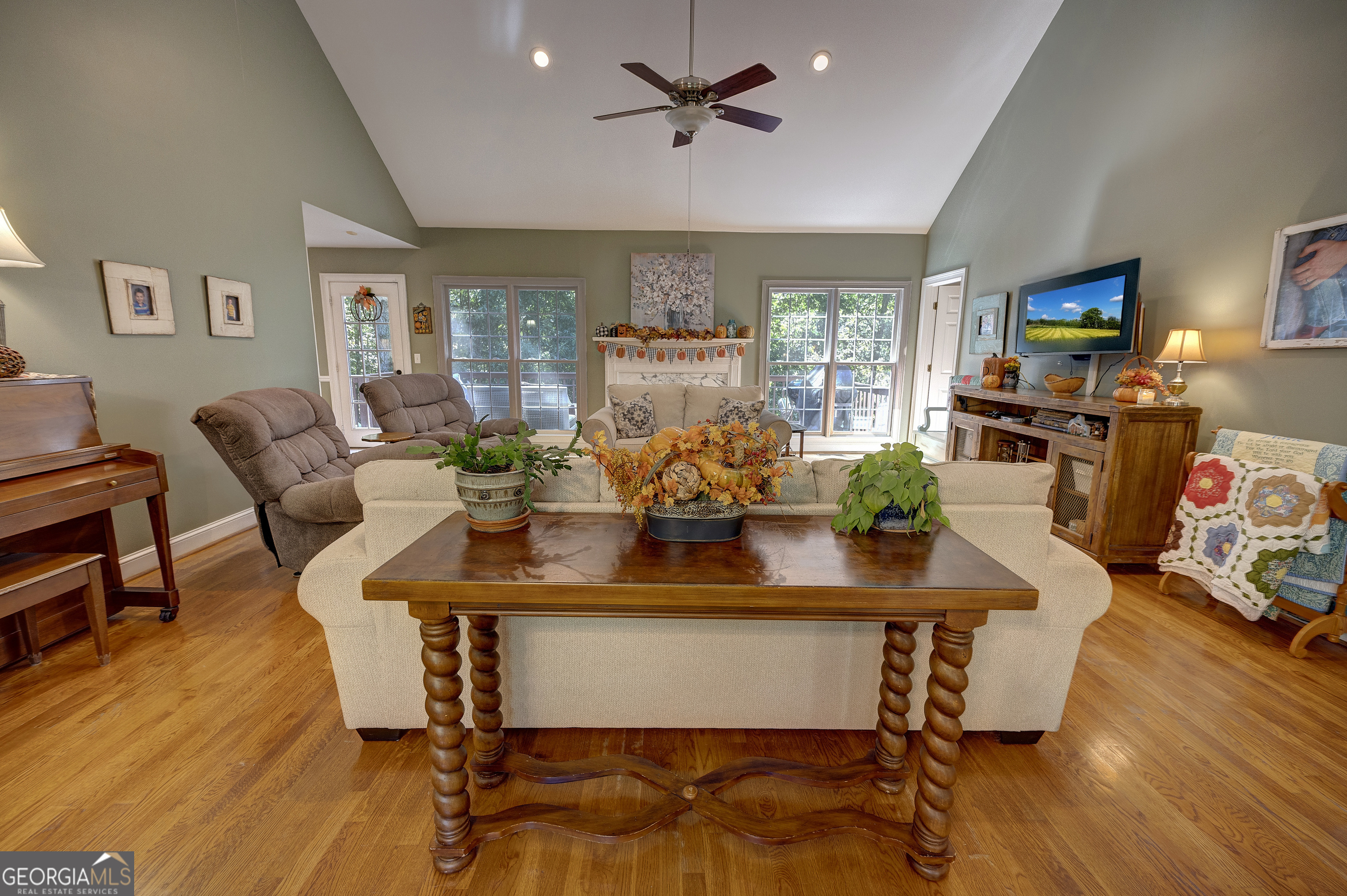 175 Thornwood DR SE