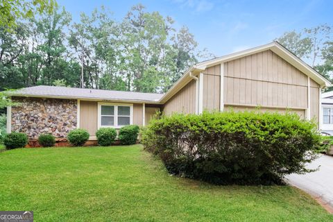 Photo of 858 Martin Road, Stone Mountain, GA 30088 (MLS # 10676225)