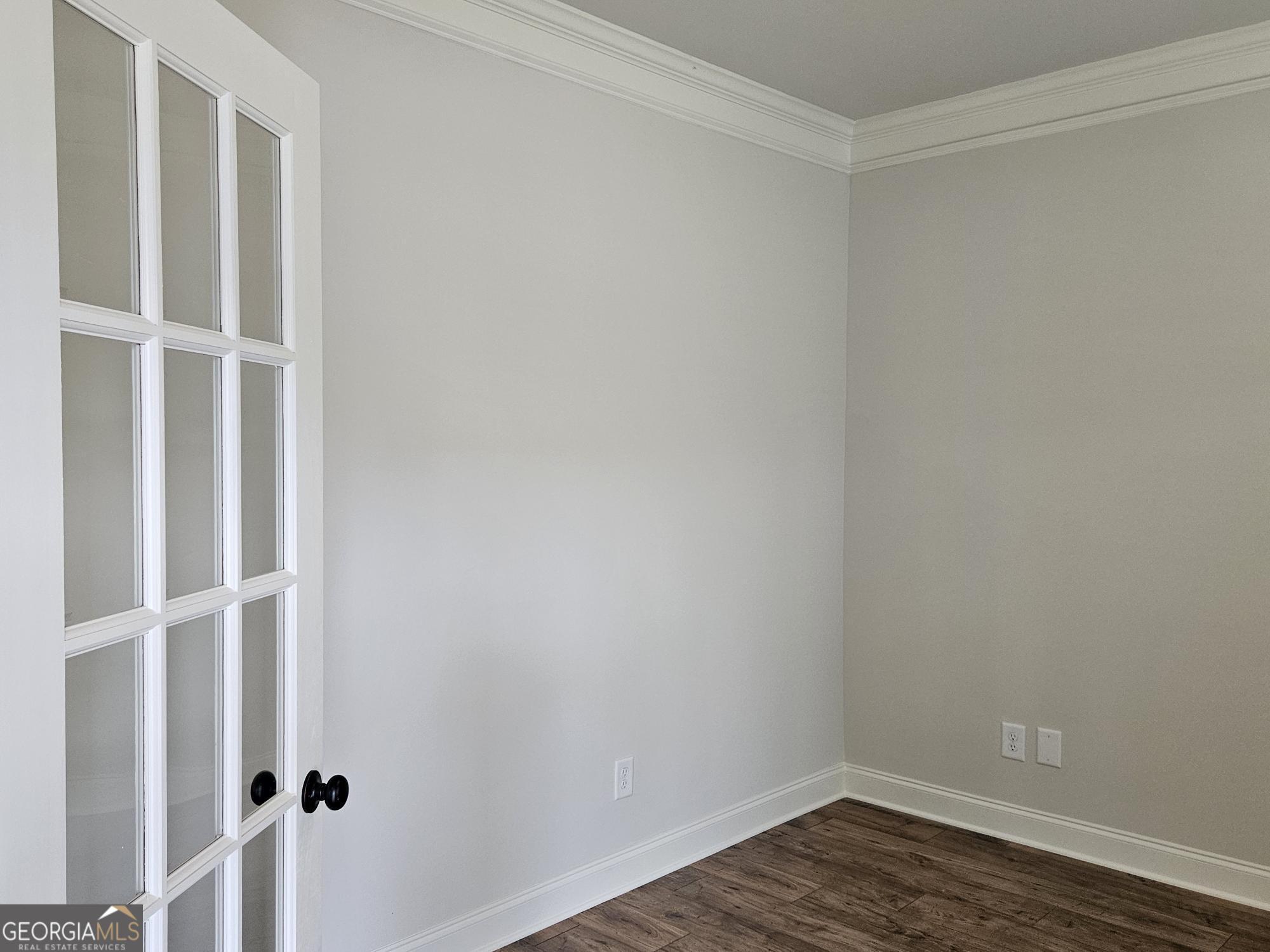 450 Banff DR