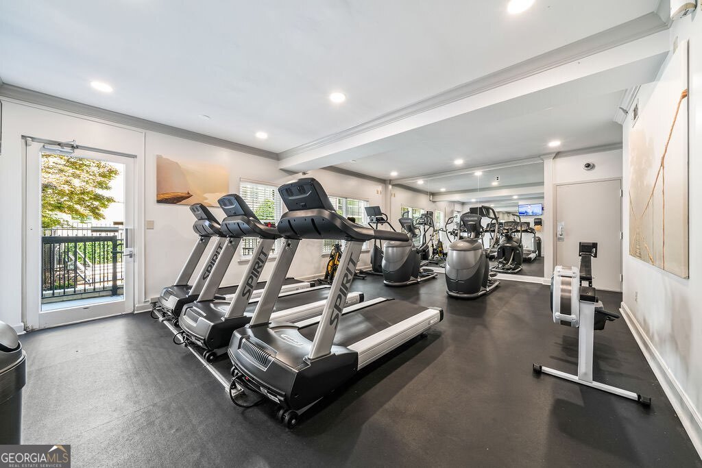 1075 Peachtree WALK NE A419