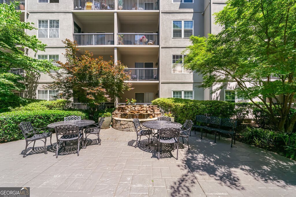 1075 Peachtree WALK NE A419