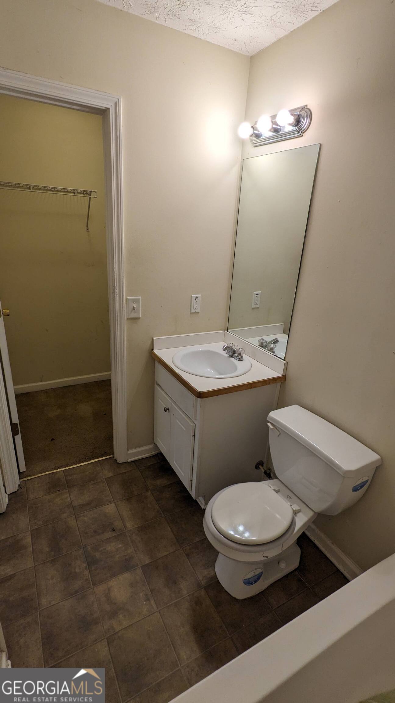 none - Residential Income