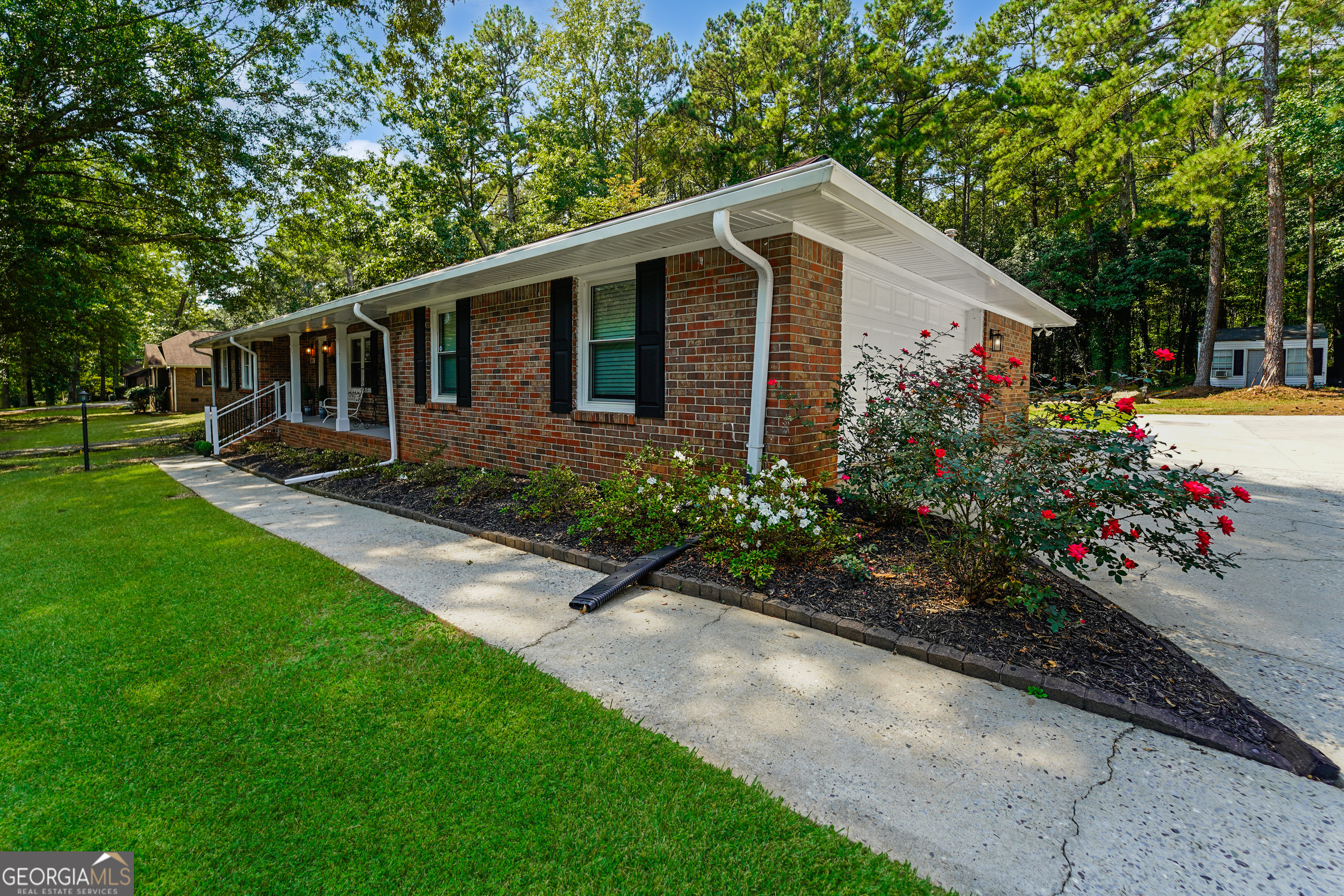 8033 Aloha DR