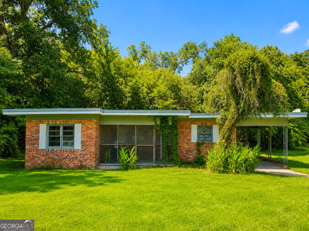 Photo of 103 Cooper Street, Sylvania, GA 30467 (MLS # 10816904)