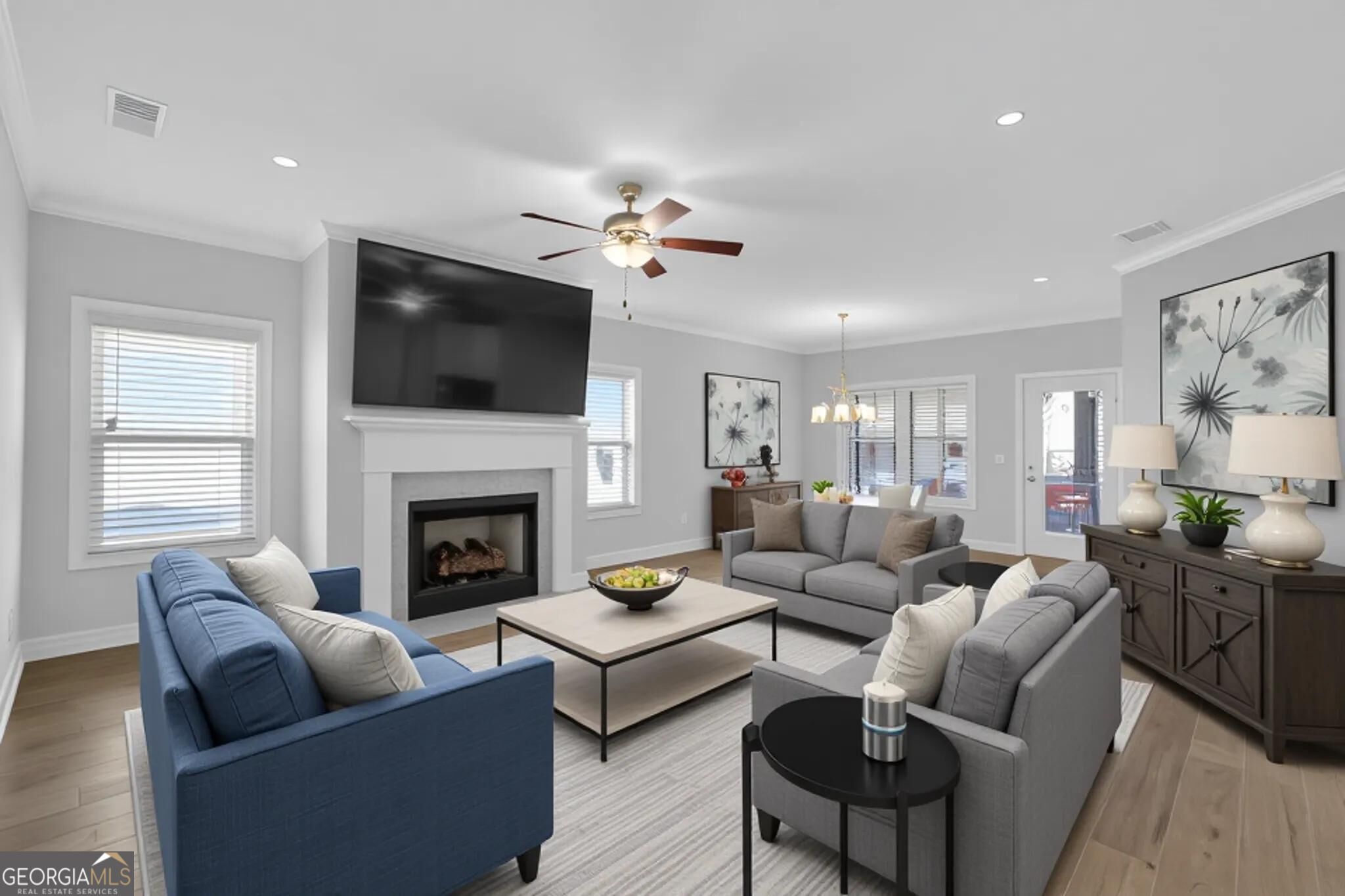 3027 Patriot SQ SW