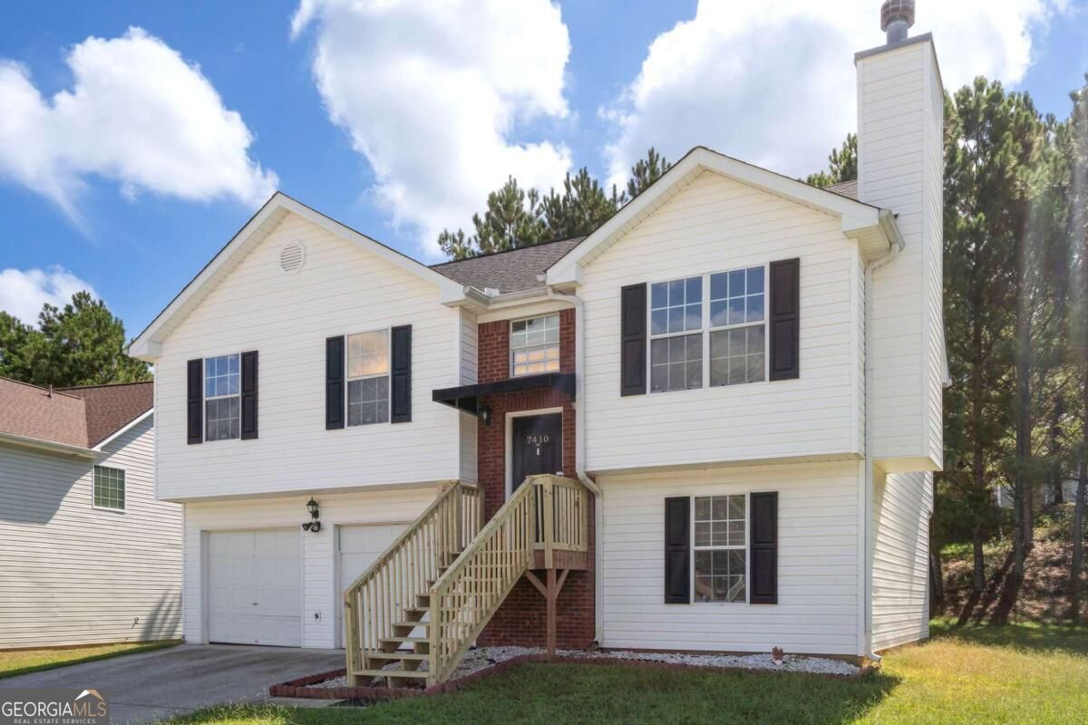 7410 Petunia DR