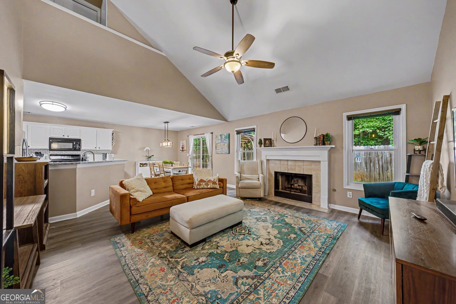 206 Park PL