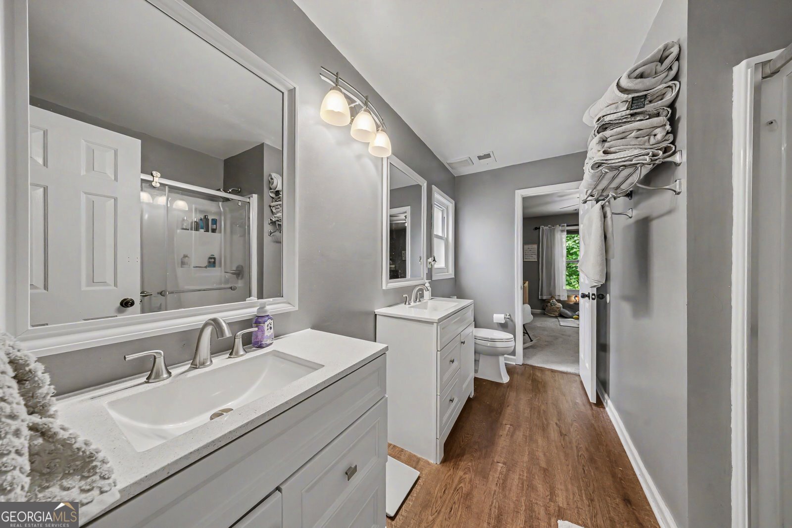 206 Park PL