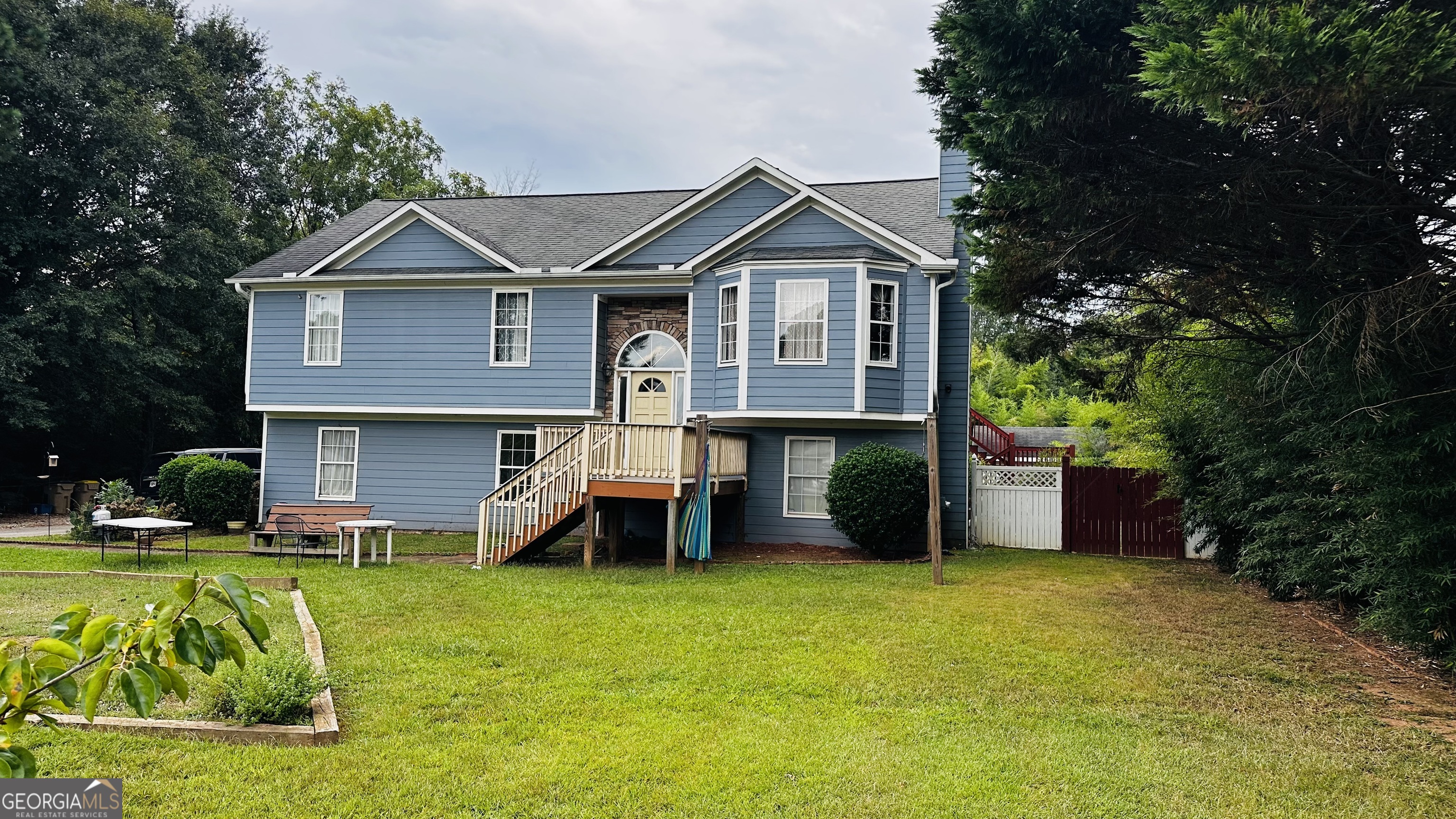 6075 Lights Ferry RD