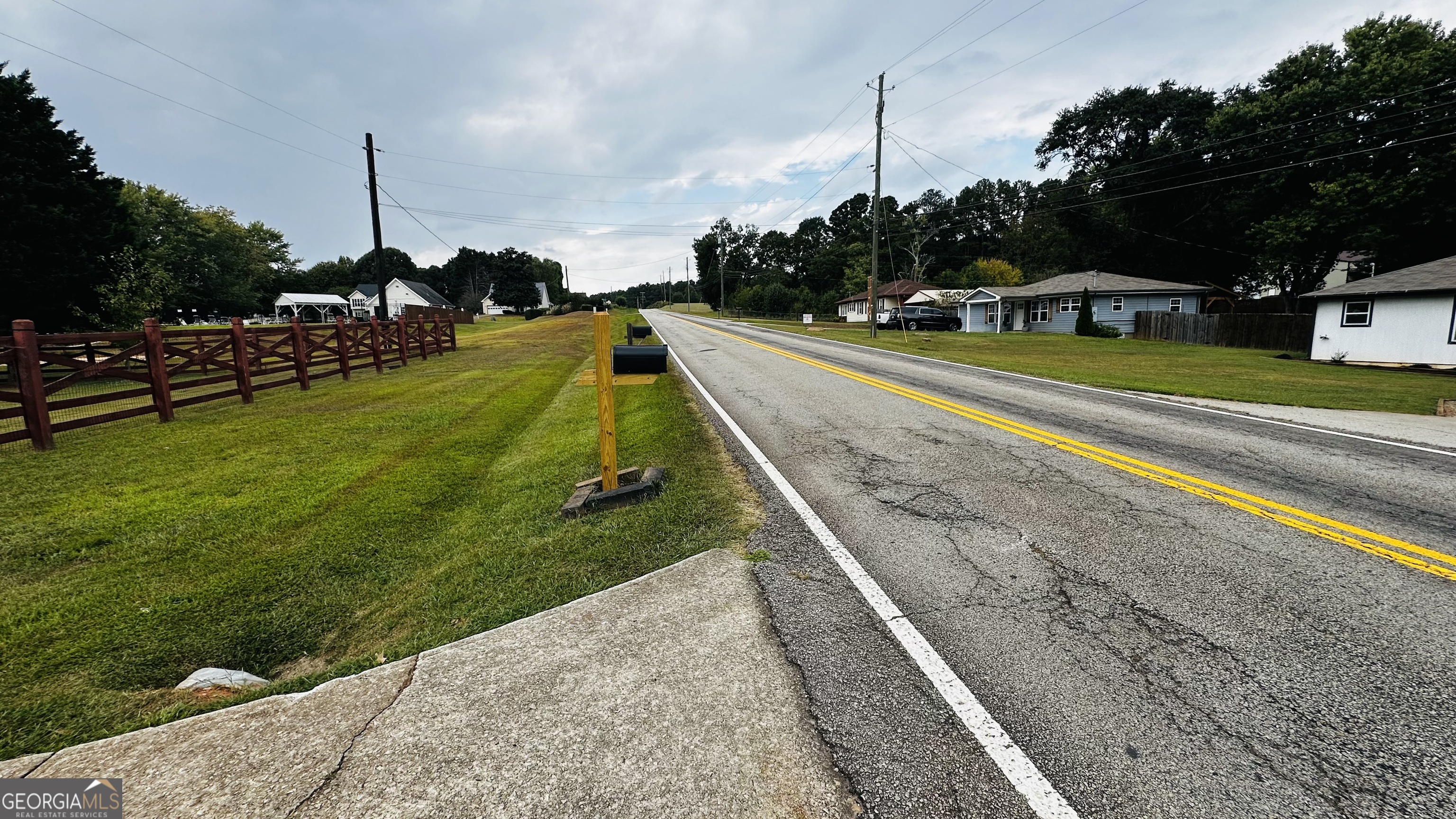 6075 Lights Ferry RD