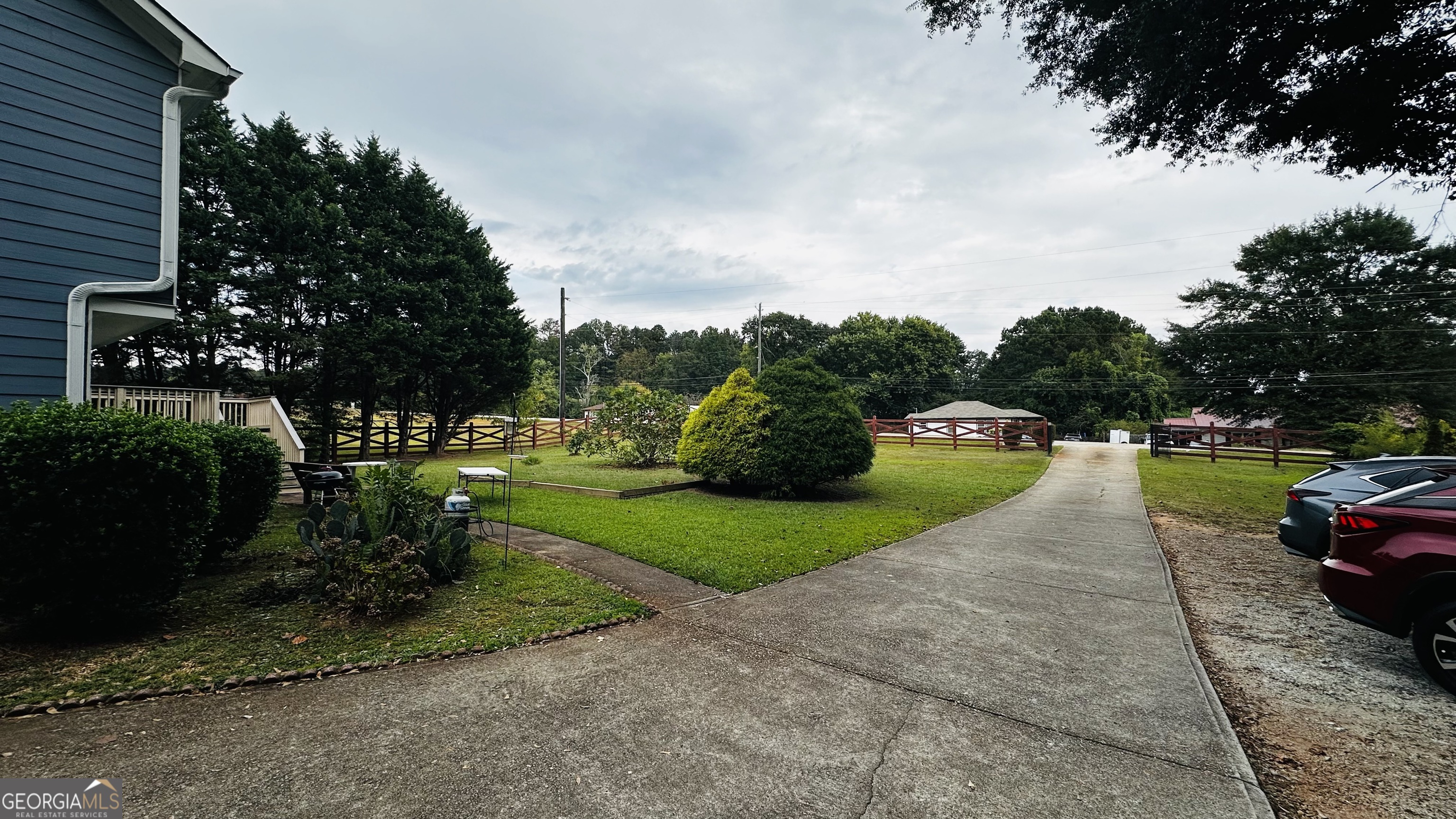 6075 Lights Ferry RD