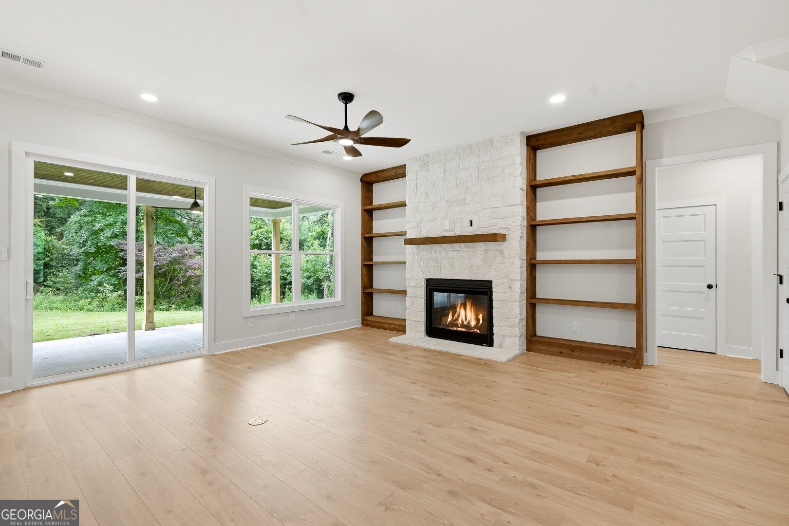 650 Gordon Combs RD NW