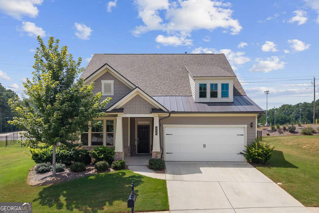 Photo of 352 Chestnut Chase, Hoschton, GA 30548 (MLS # 10834568)