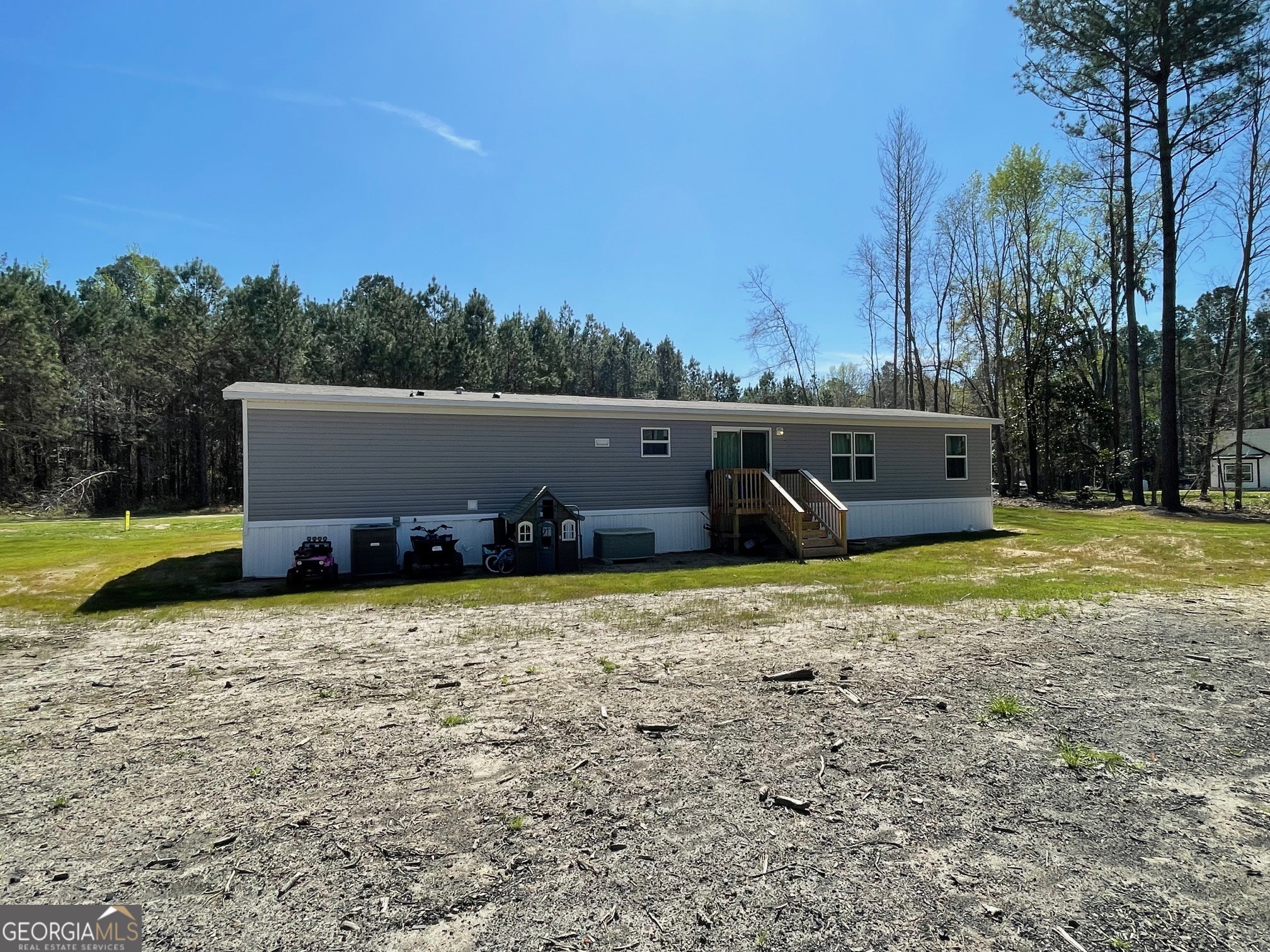 5571 Old Dixie RD