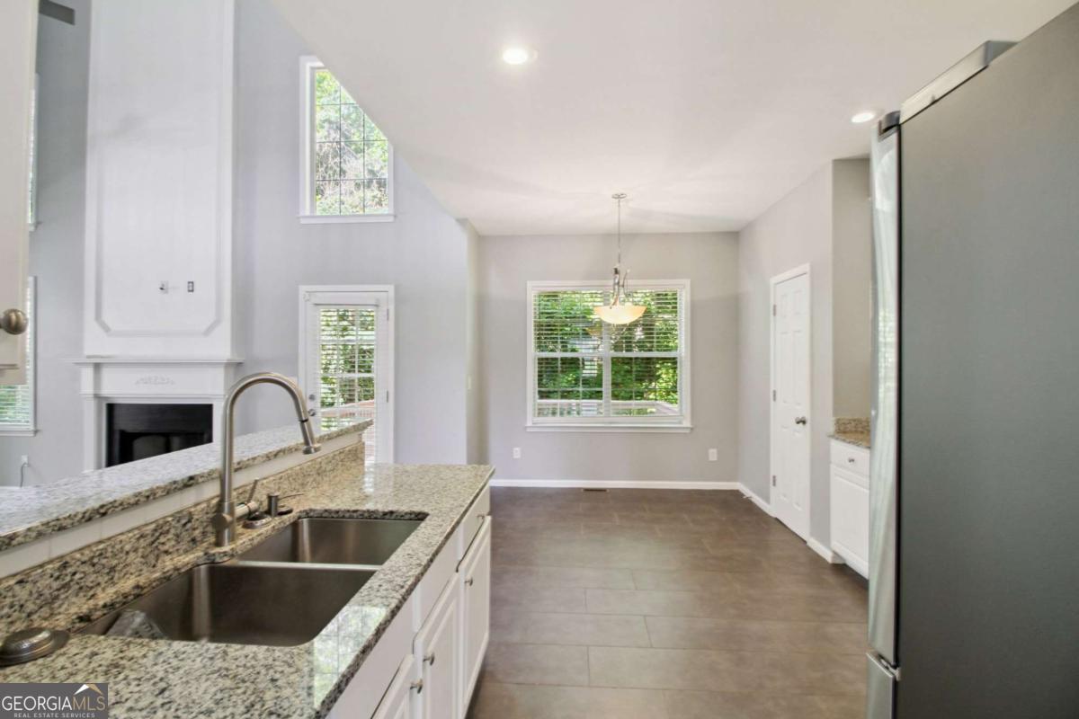 Vinings Crossing - Residential Lease