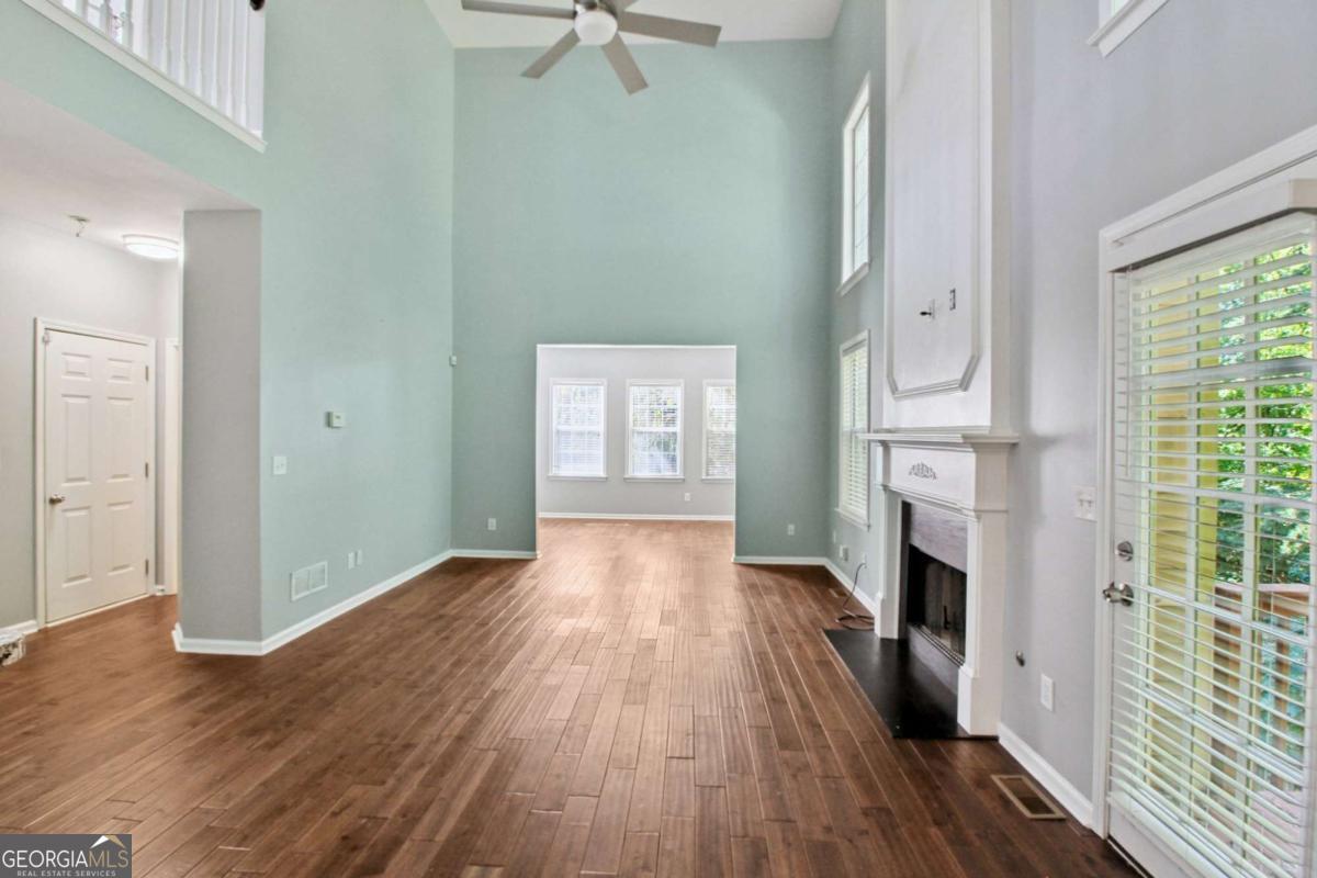 Vinings Crossing - Residential Lease