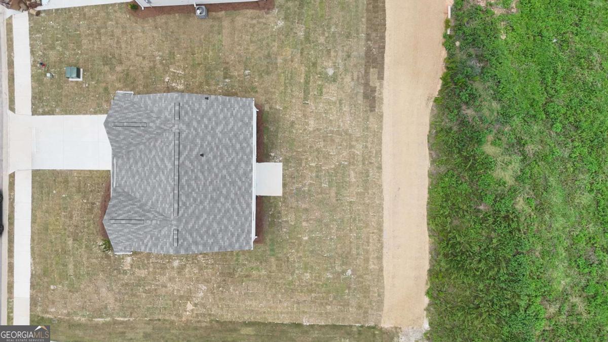 153 Long DR