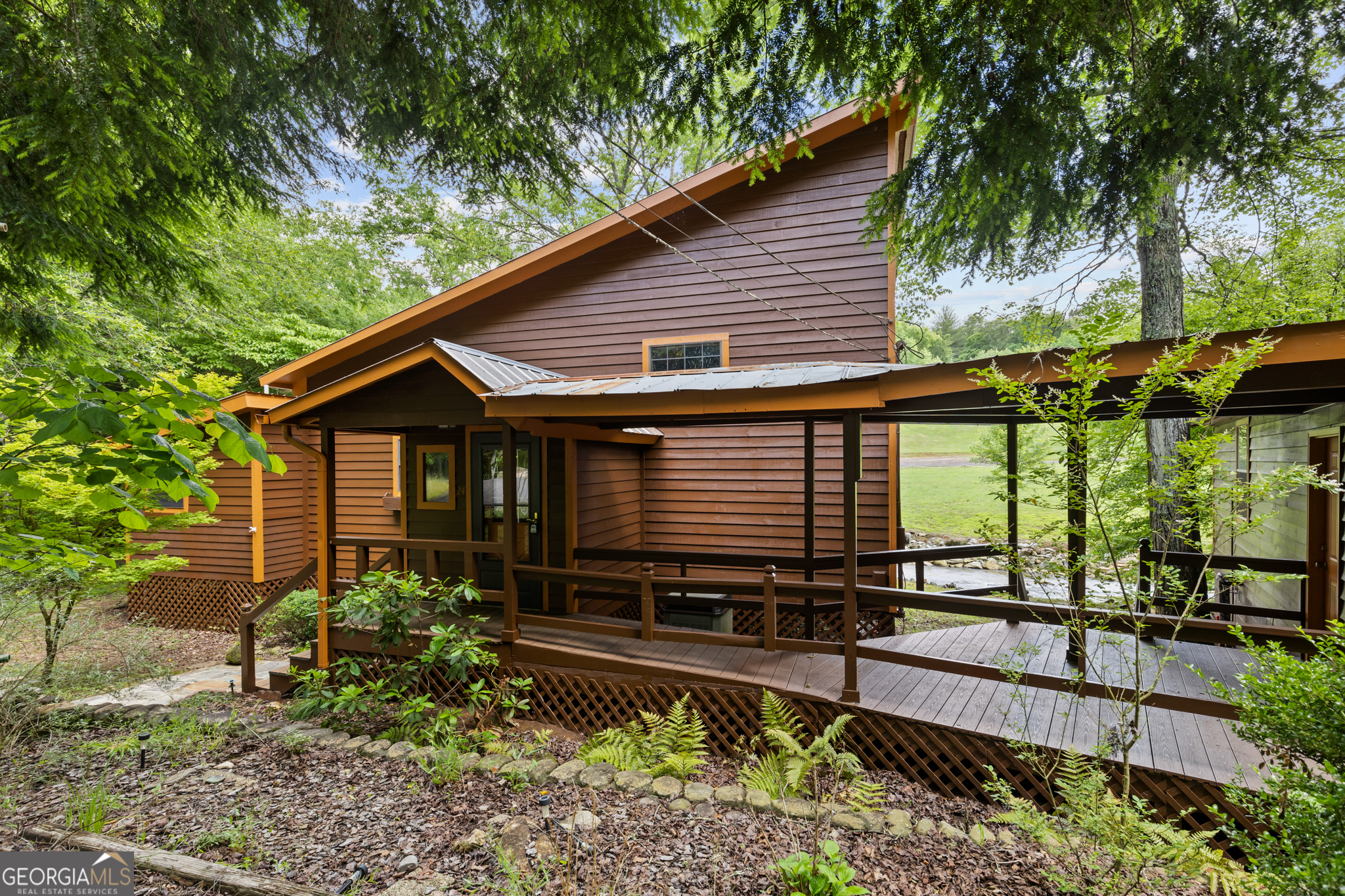 24 Scarlett DR