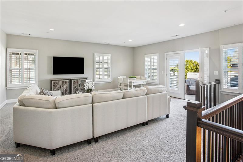 Serenade - Residential