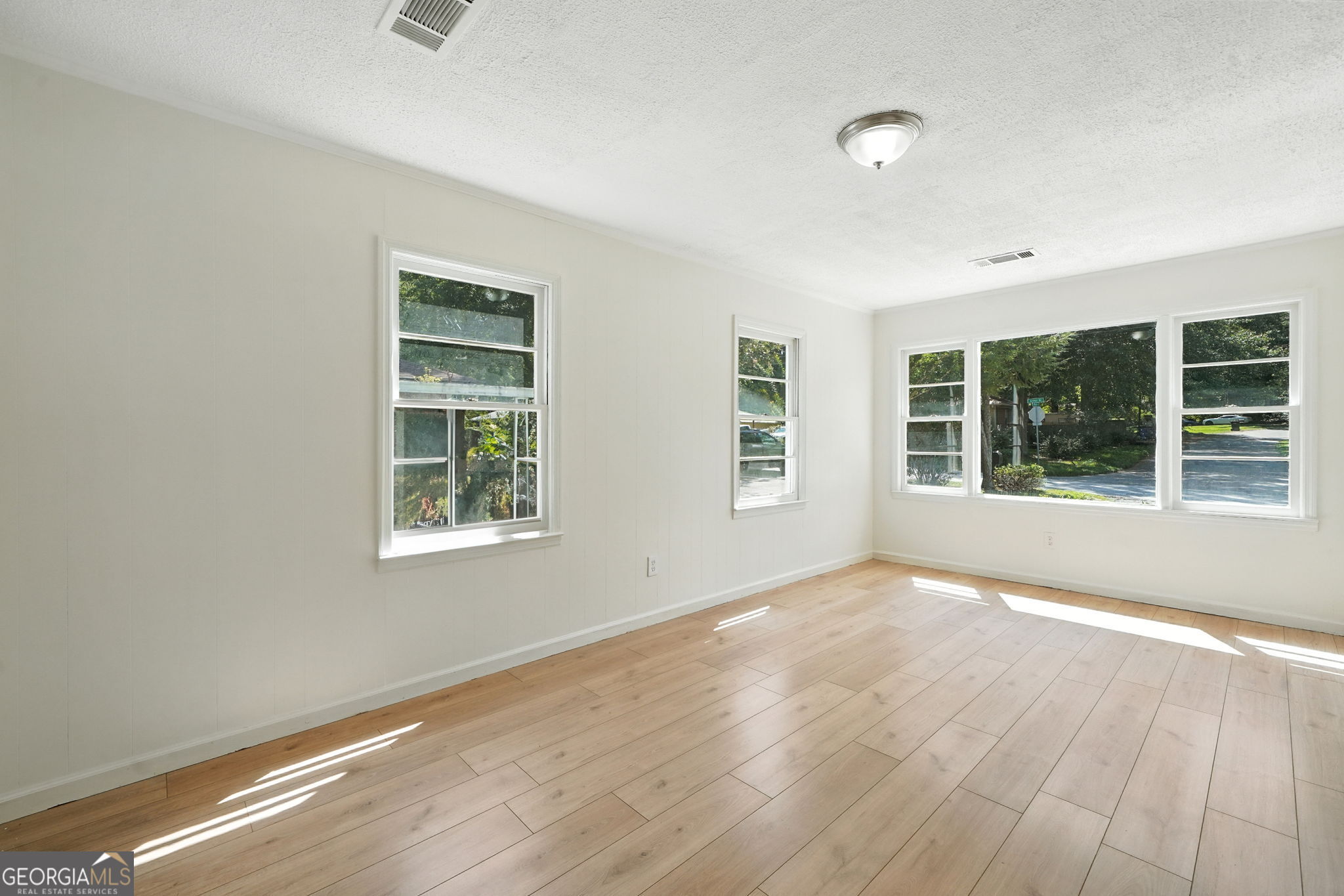 Lithia Springs, Georgia 30122, United States, 3 Bedrooms Bedrooms, ,1 BathroomBathrooms,Residential,Active,192555