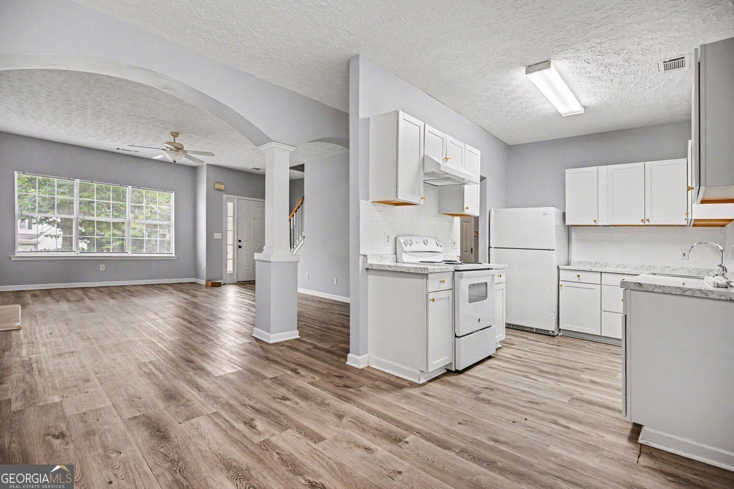 4518 Swan TRCE