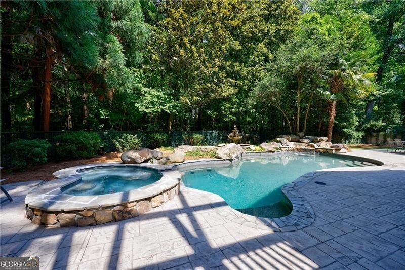 Willow Point - Residential