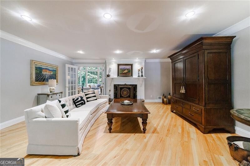Willow Point - Residential