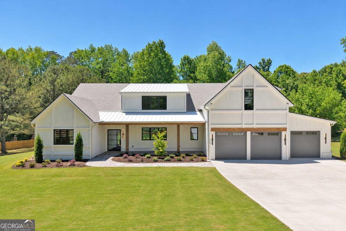 1452 Rucker CIR