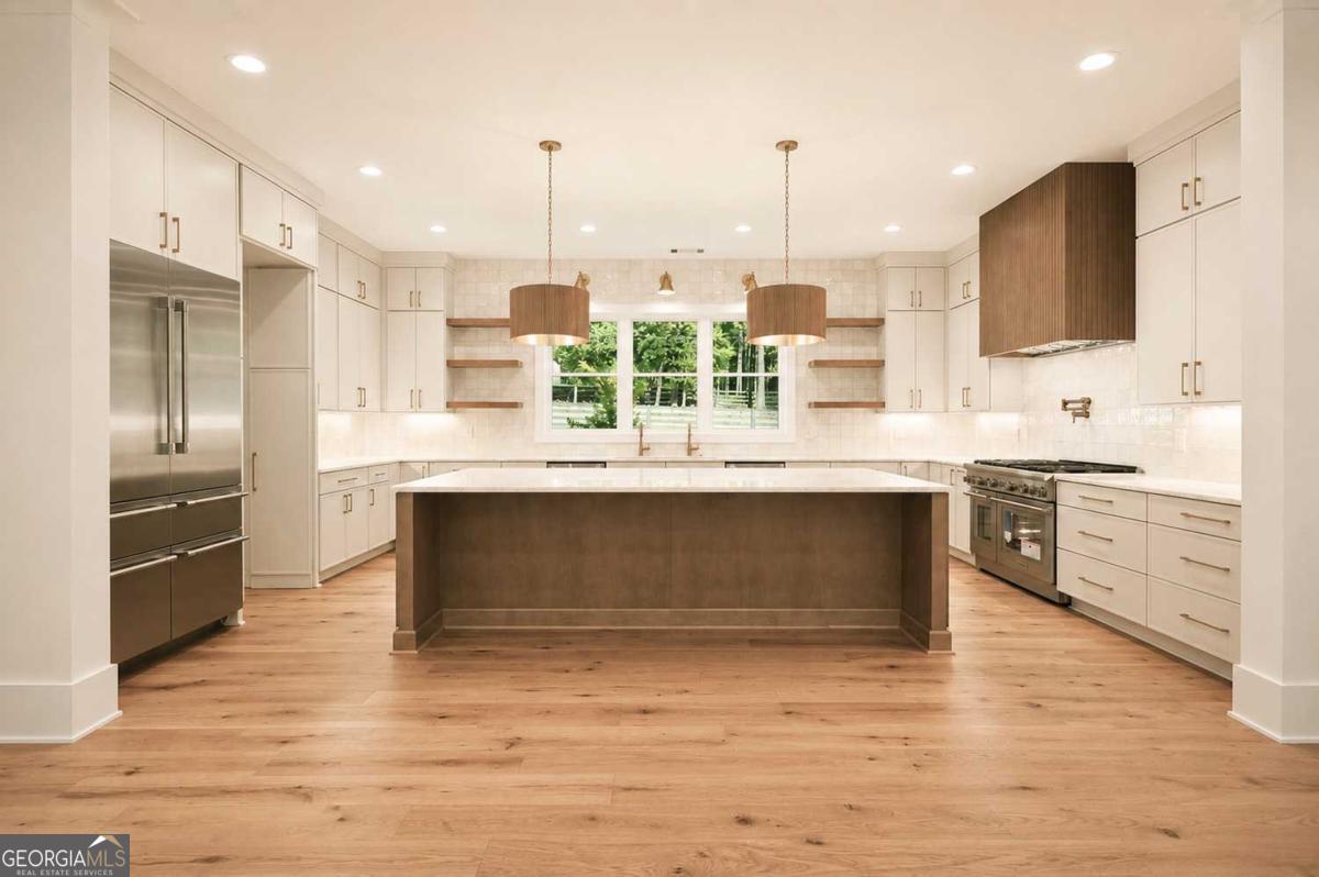 1452 Rucker CIR