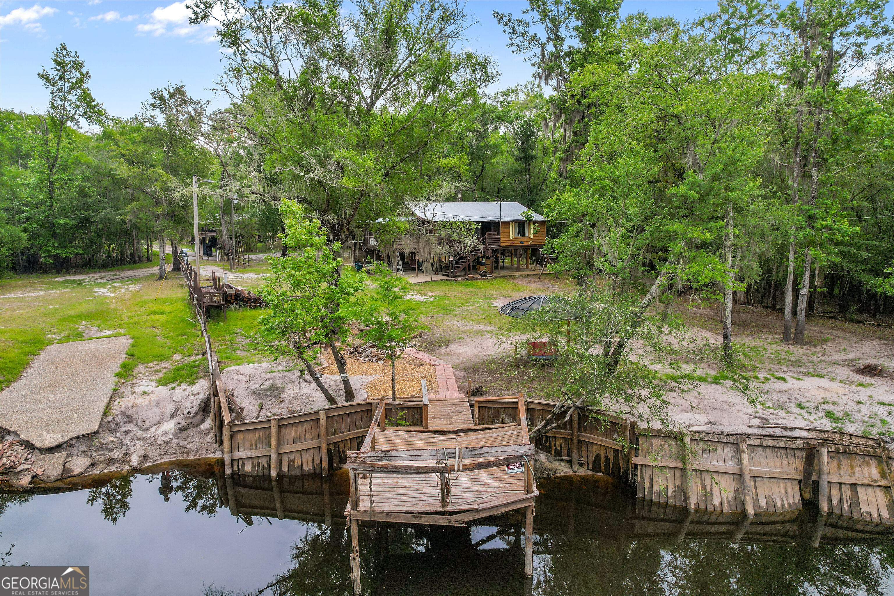 10 Cabin RD
