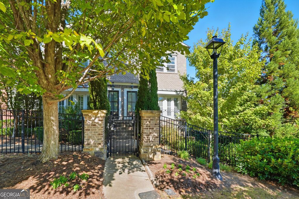 Photo of 1626 Durden Road NE, Brookhaven, GA 30319 (MLS # 10632048)