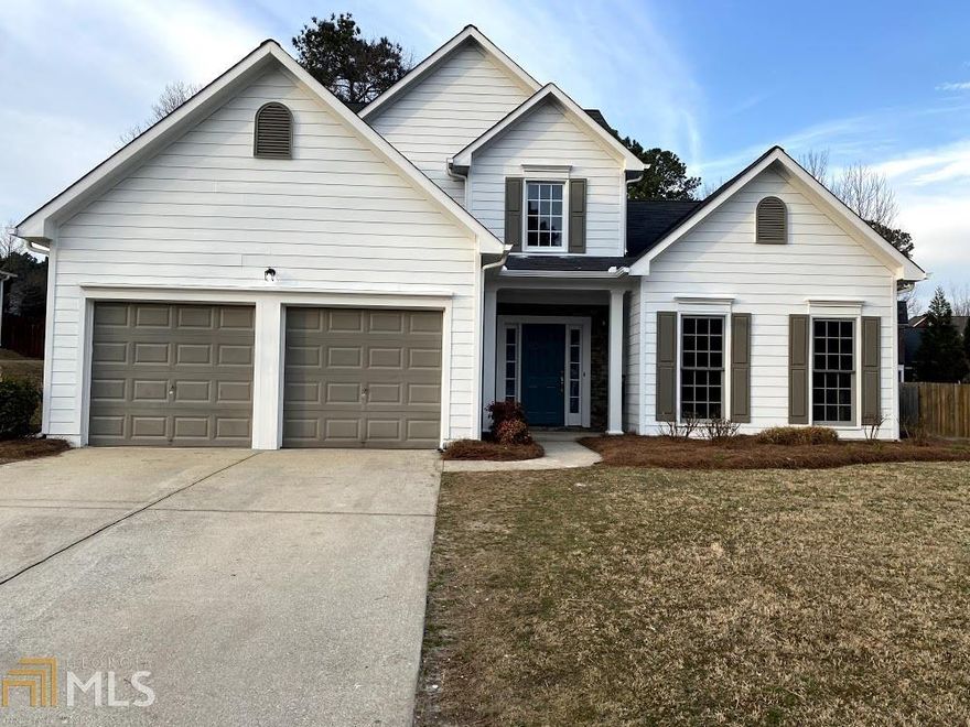 Fantastically renovated 3 bed/2.5 bath home in Stillwater at Mirror Lake is move-in ready. This home has a large fenced back yard, fresh paint throughout, new granite counters tops, new stainless appliances, new vinyl plank flooring and carpet, and a beautiful foyer with new iron stair balusters. Amenities galore at Mirror Lake.. this one won't last long!