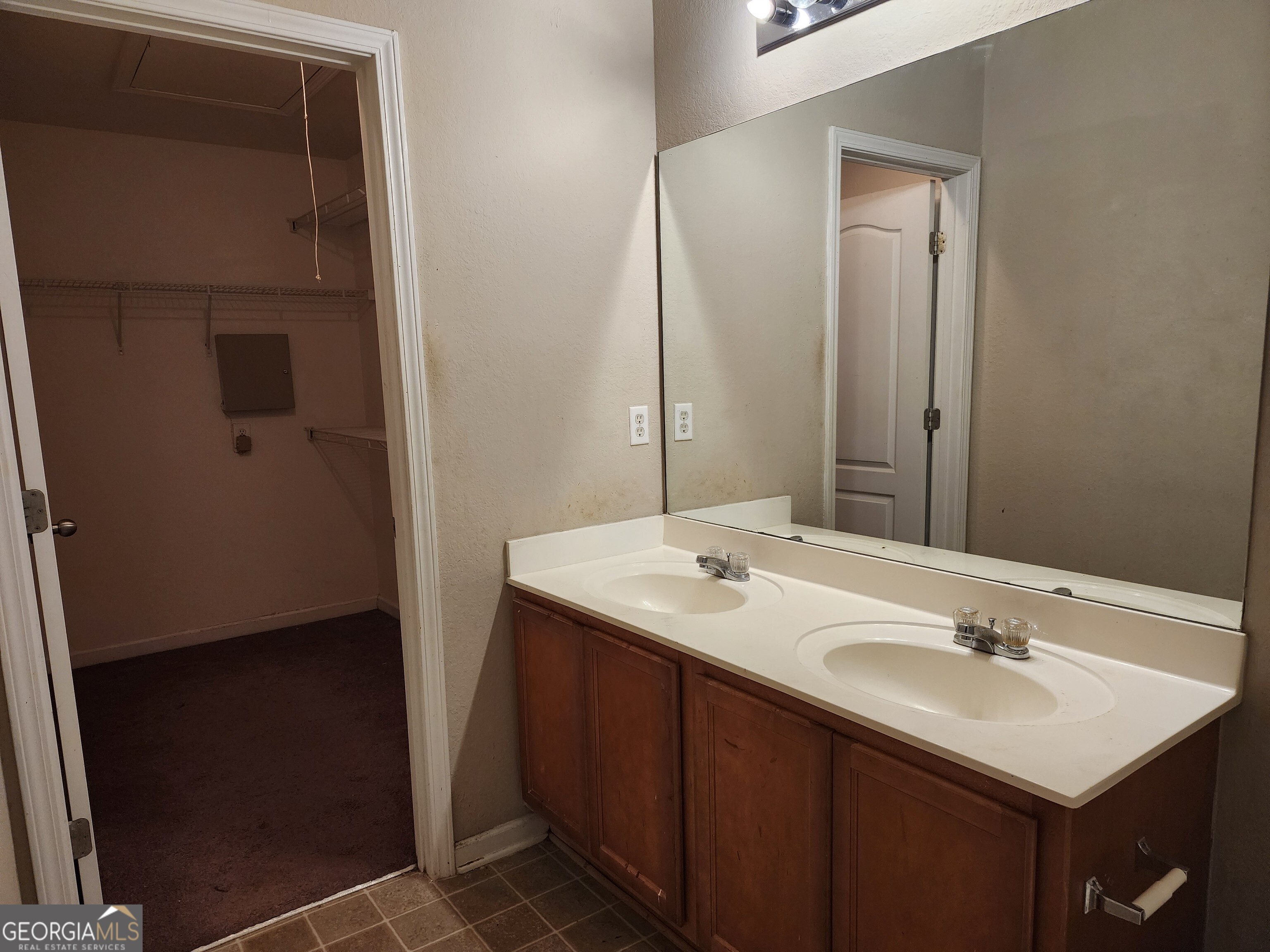 Villas At Rogers Crossing - Residential