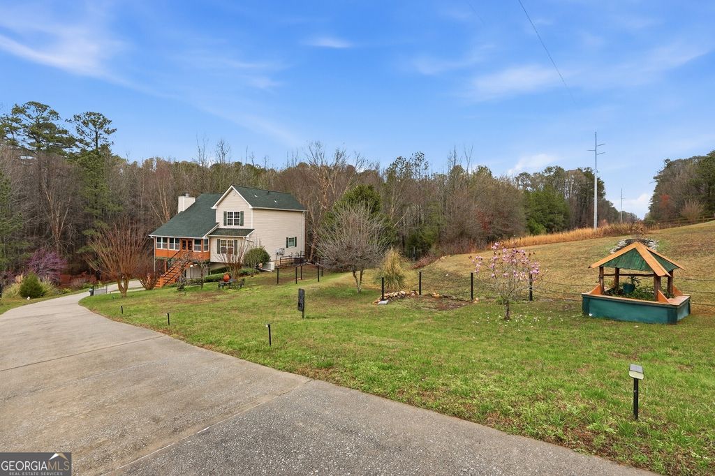 Photo of 4930 WYNFORD Lane, Douglasville, GA 30134 (MLS # 10706827)