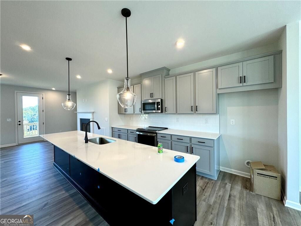 Photo of 1409 Creekside Circle CIR NW, Atlanta, GA 30318 (MLS # 10823144)