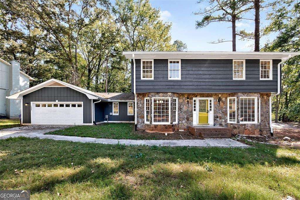 Photo of 1690 Briarbend Court, Stone Mountain, GA 30088 (MLS # 10632542)