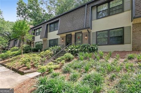 8 Arpege WAY NW Atlanta GA 30327