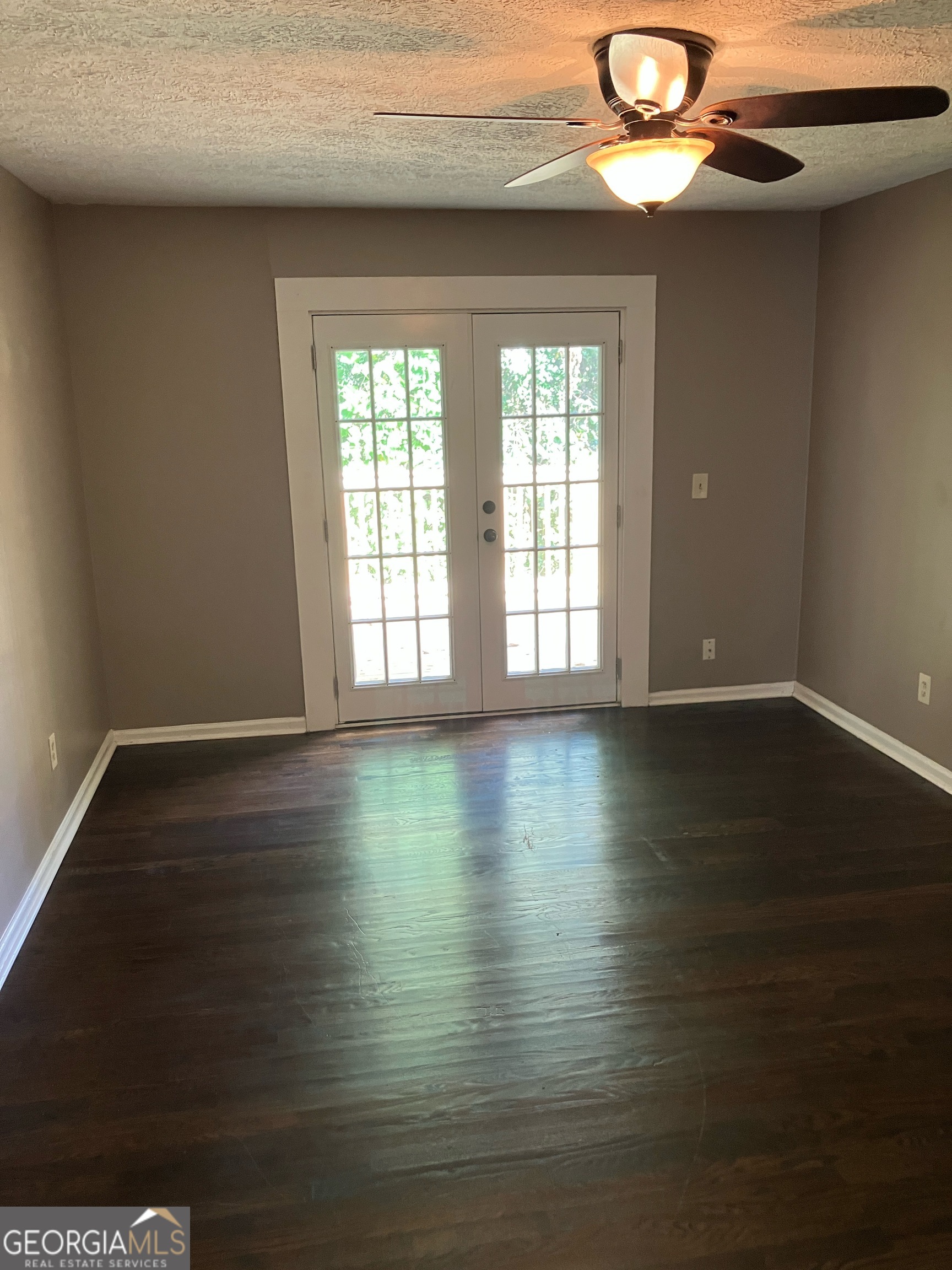 Pleasant Oaks - Residential Lease