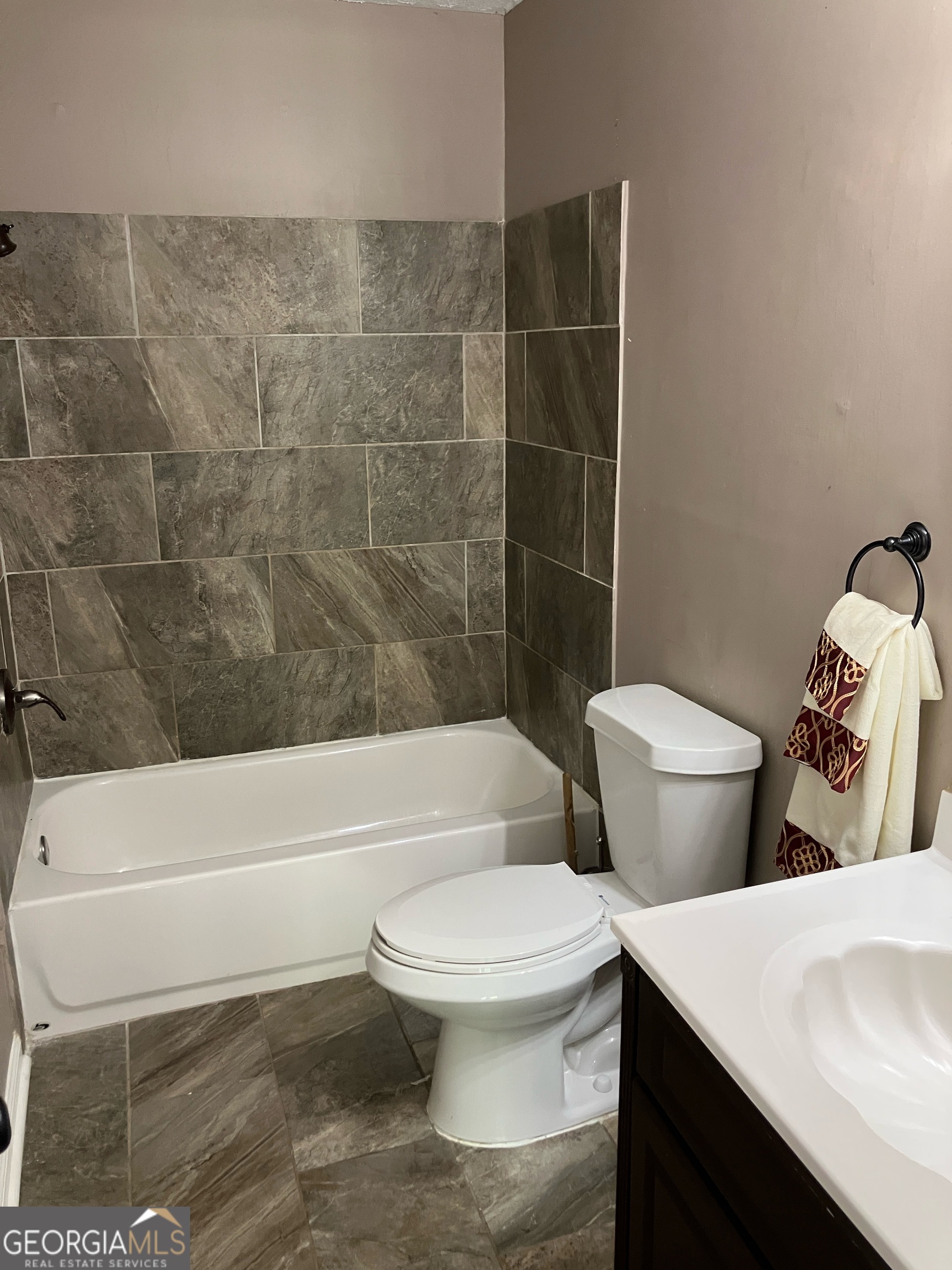 Pleasant Oaks - Residential Lease