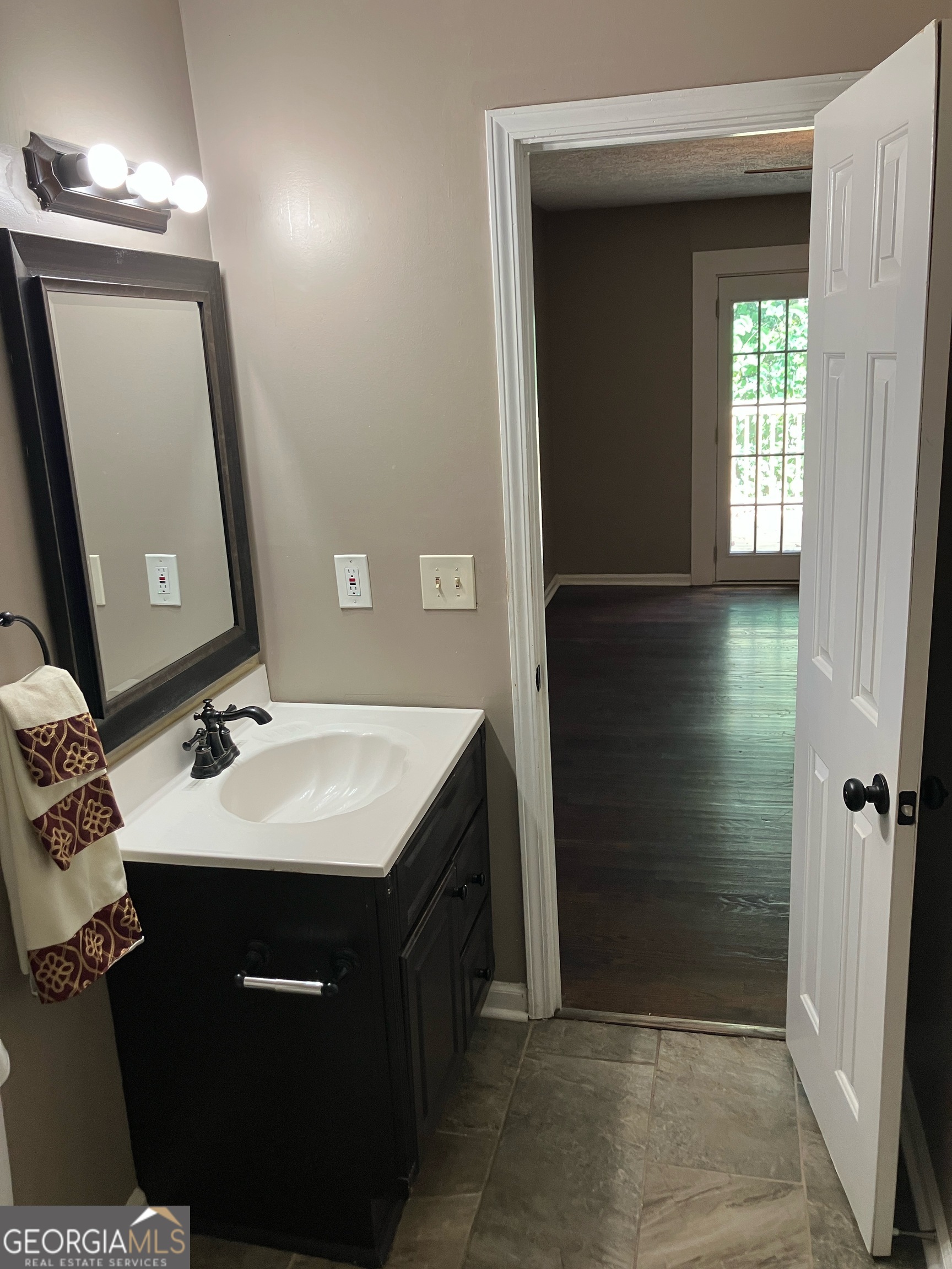 Pleasant Oaks - Residential Lease