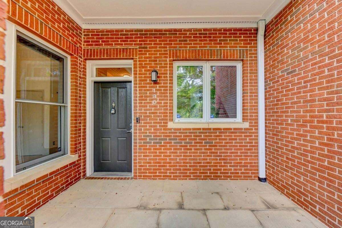 745 NE Fountainhead LN NE 130