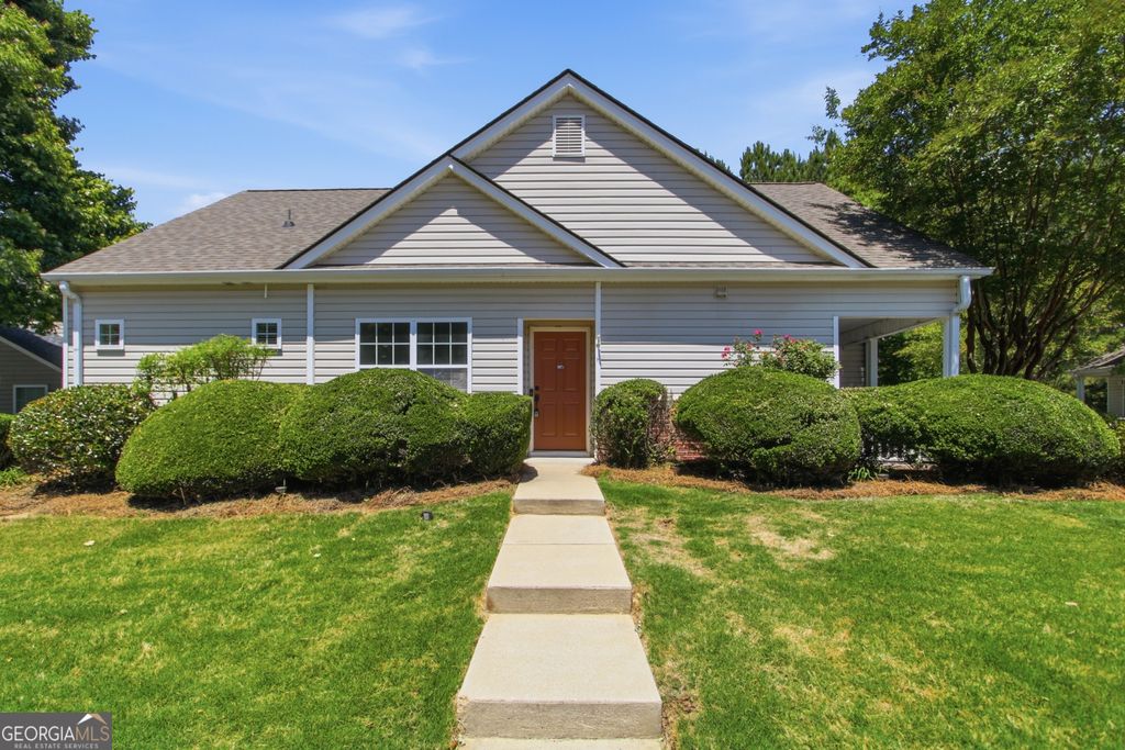 Photo of 220 Hiawassee Drive, Woodstock, GA 30188 (MLS # 10768835)