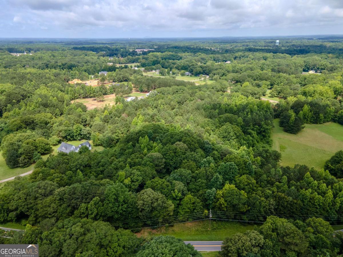 1304 Broadnax Mill RD