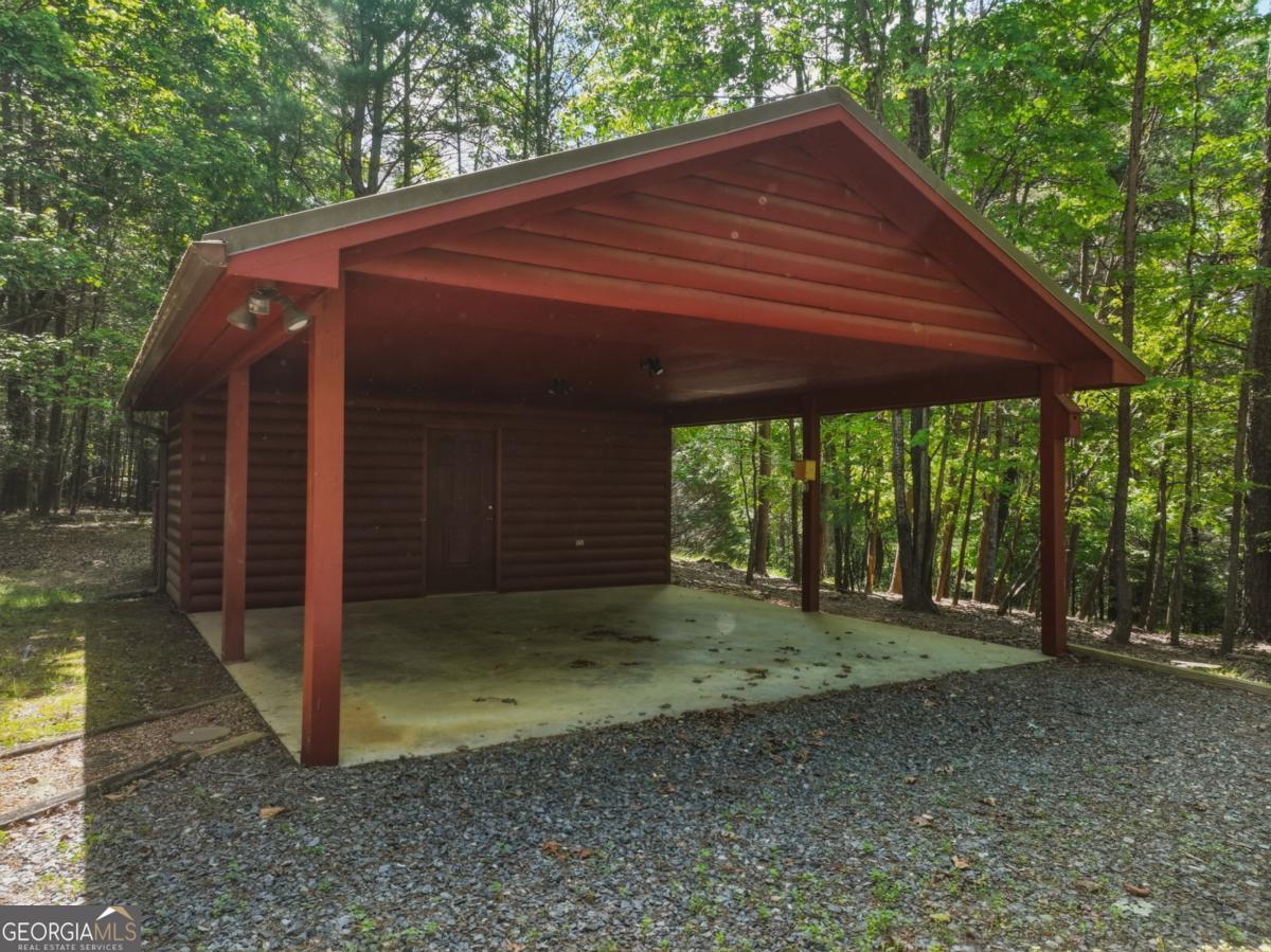 105 Blackberry Falls CT