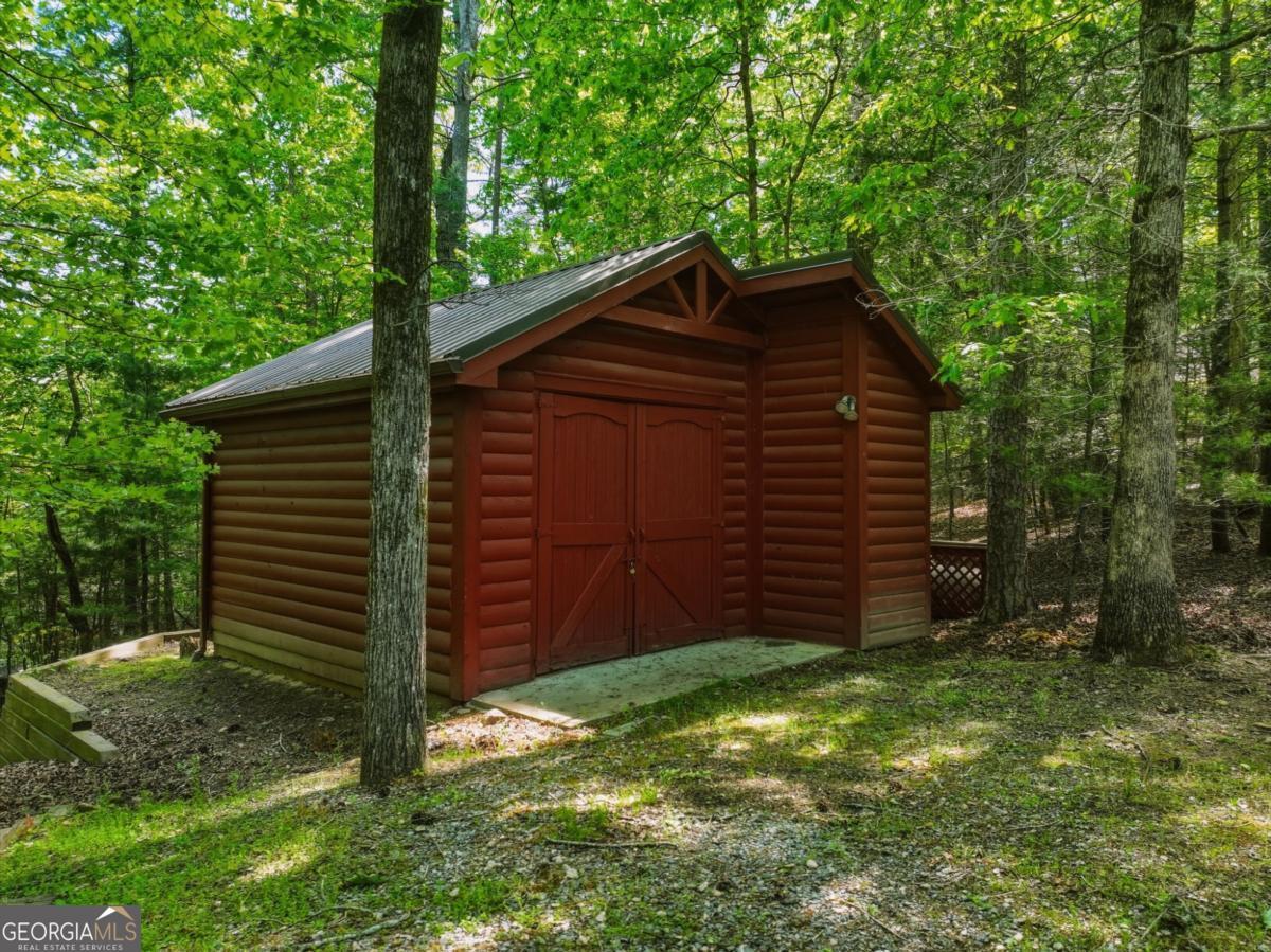105 Blackberry Falls CT