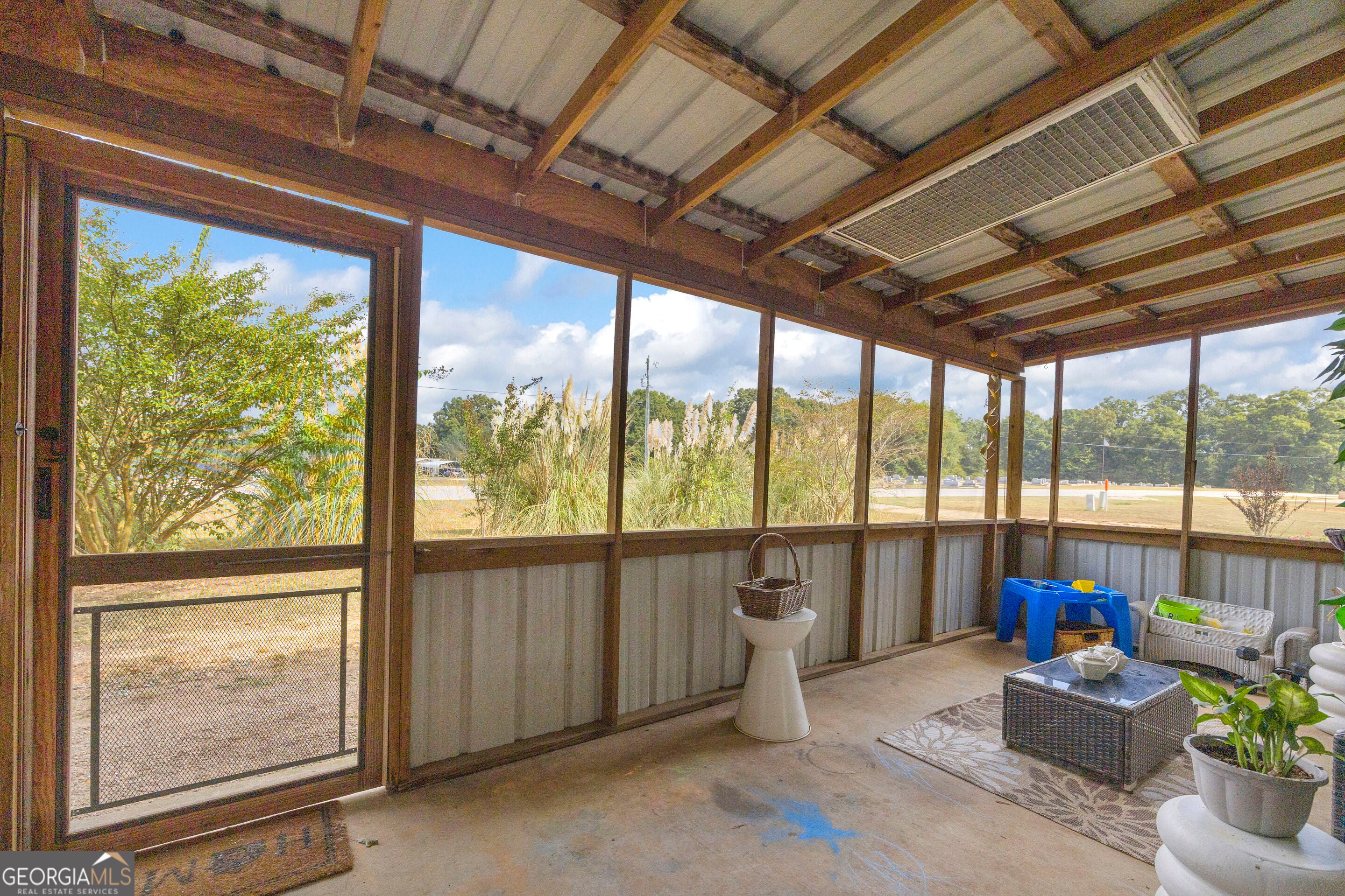 9359 Wildcat Bridge RD