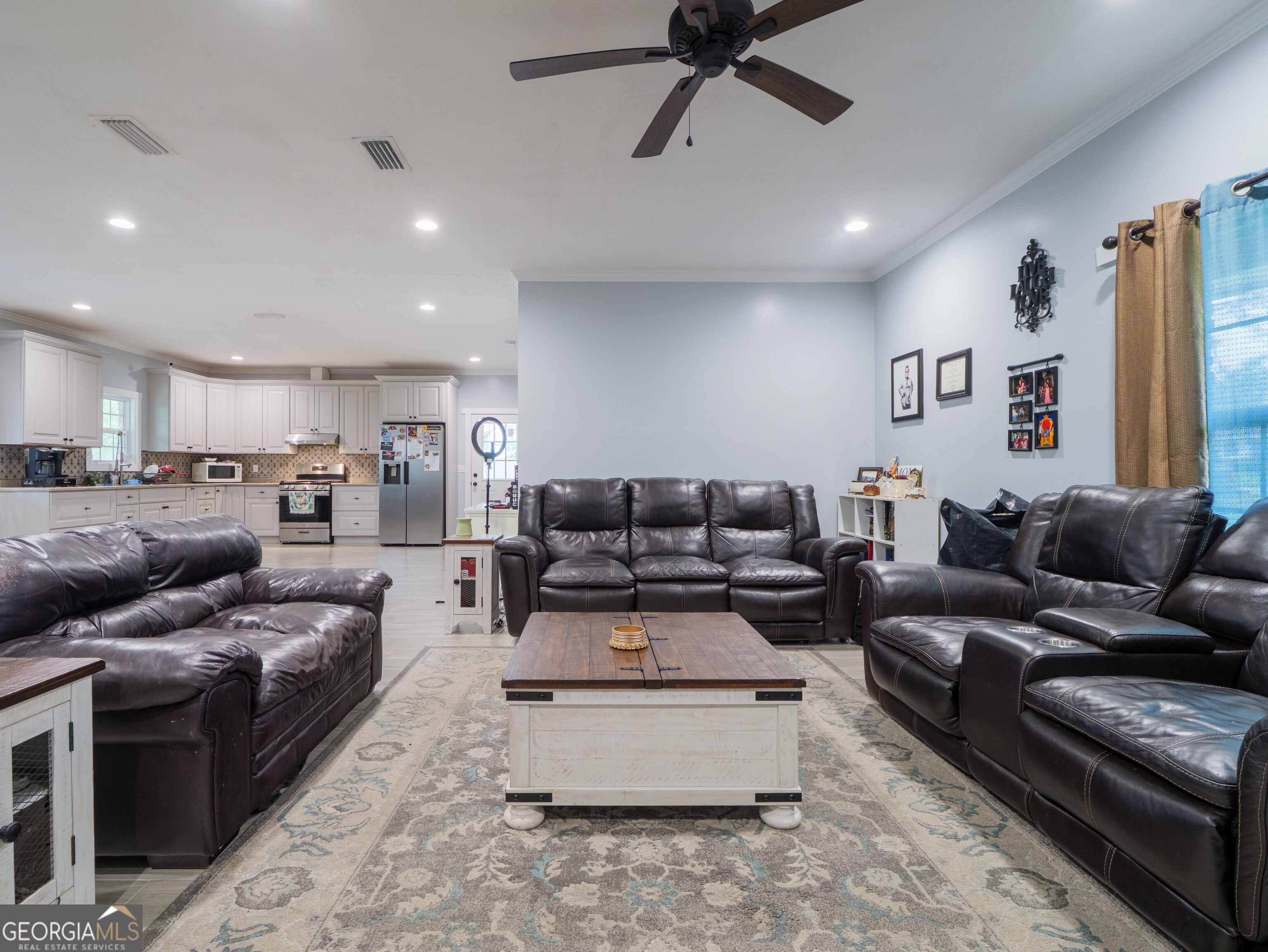 2301 Azalea DR
