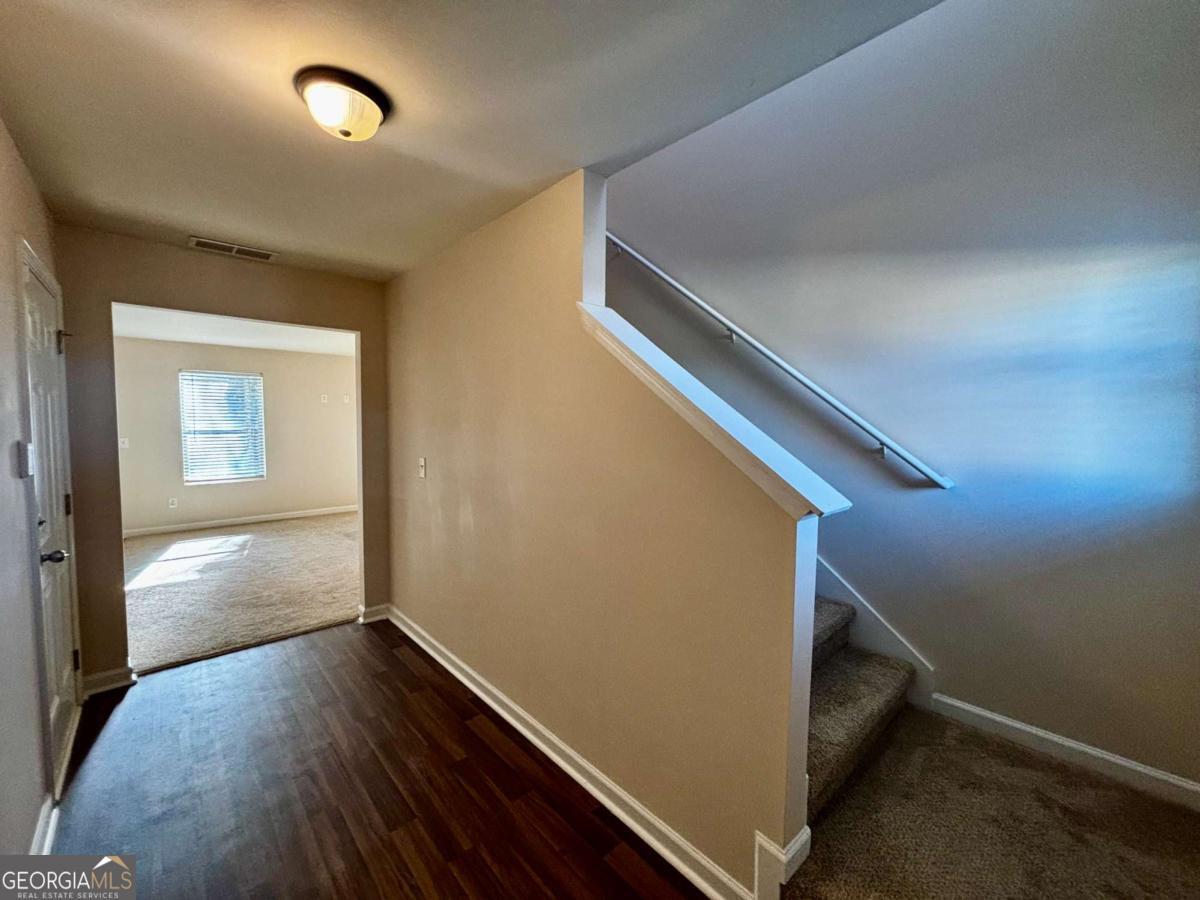 637 Carlton Pointe DR