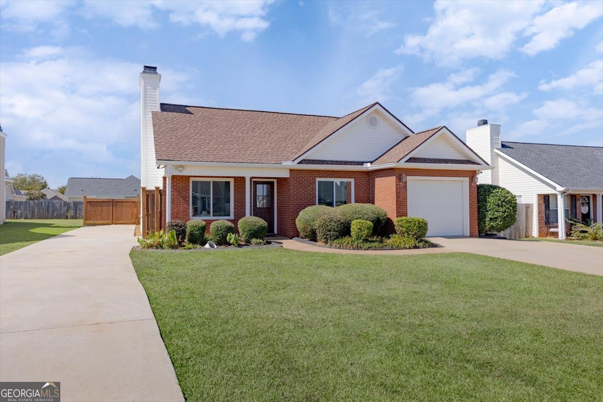 208 Stirling Bridge DR